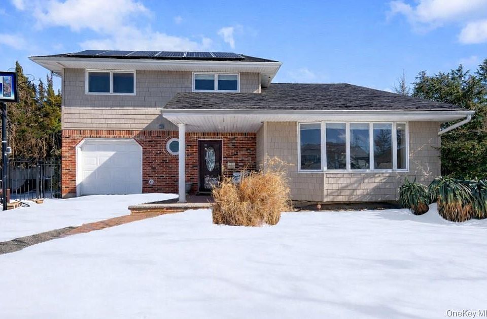 1st image of 60 Leewater Avenue