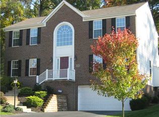 225 Cliffside Dr, Mars, PA 16046