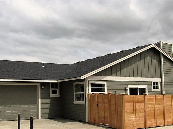 4th image of 61515 SE Lincoln Ln
