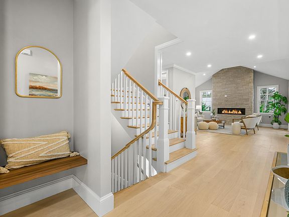 3rd image of 83 Old Mail Road