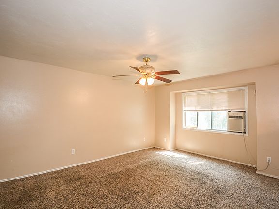 2nd image of 2314 Louise Ln