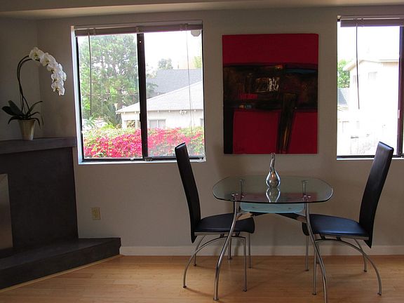 4th image of 2480 Penmar Ave APT 4