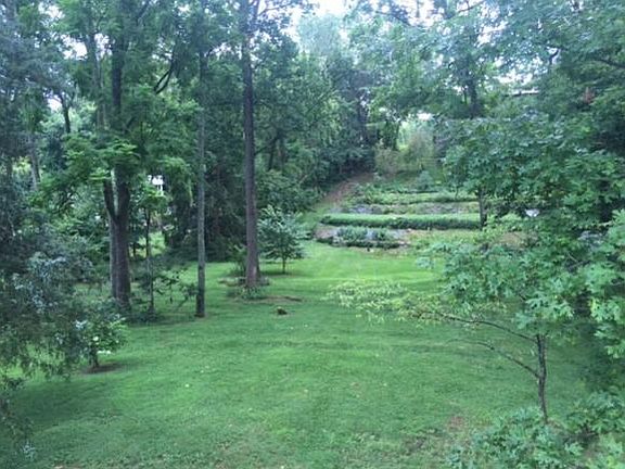2nd image of 322 Hope Rd