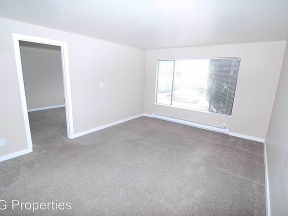3rd image of 101 Boylston Ave E APT 21