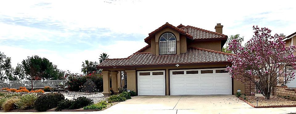 1st image of 819 Sunriver Dr