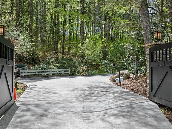 2nd image of 685 Gold Mine Road