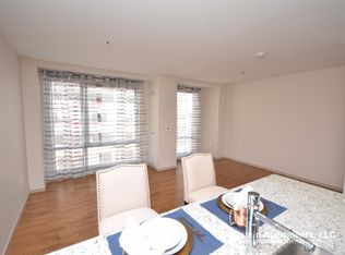 197 Friend St #1B, Boston, MA 02114