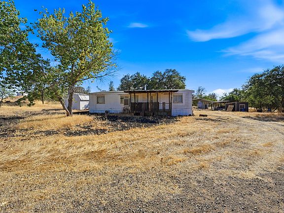 3rd image of 25242 Ash Creek Rd