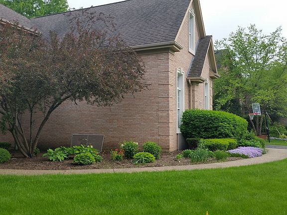 2nd image of 22801 N South Woodcrest Ln