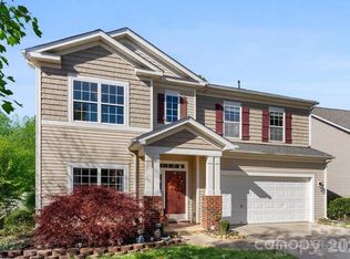 224 Morning Dew Ln, Mount Holly, NC 28120