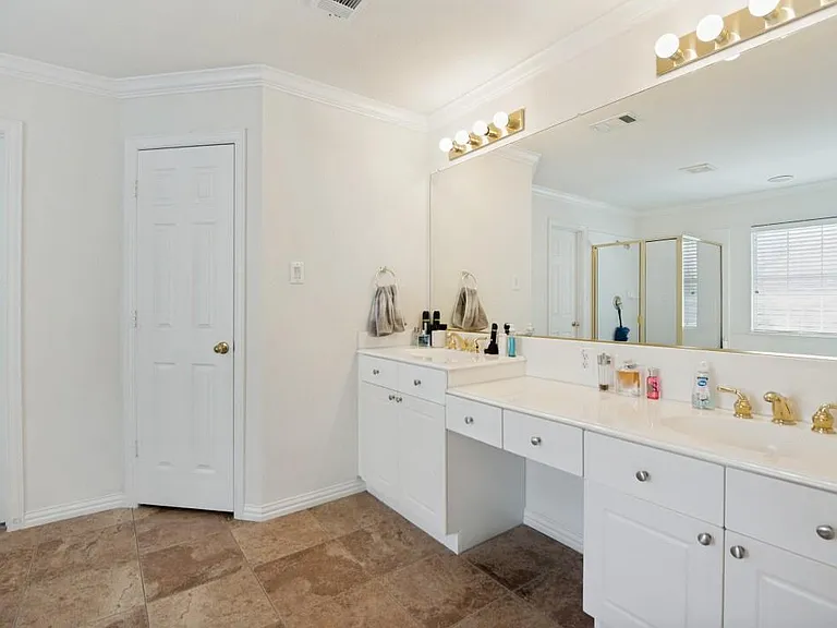 7531 Maribeth Dr — Photo 18