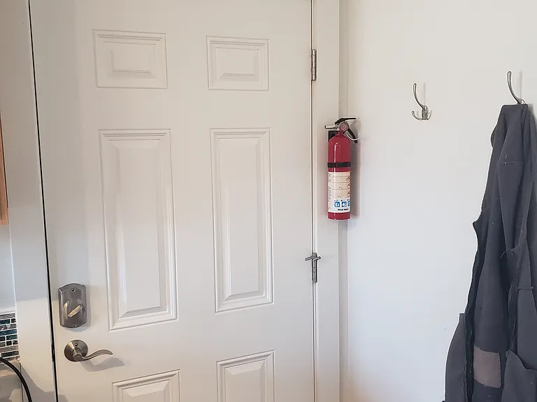 9 Elizabeth St #2 — Photo 18