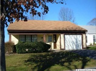 42 Elmswell Ave, Manchester, NJ 08759