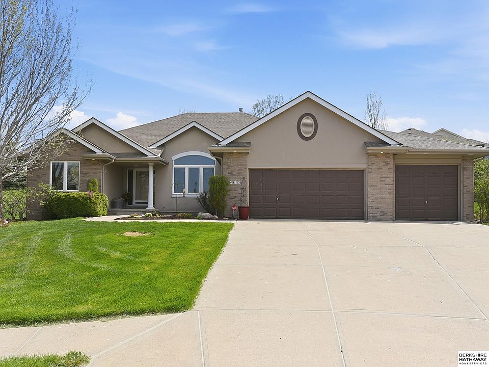 1st image of 4413 N 195th Cir