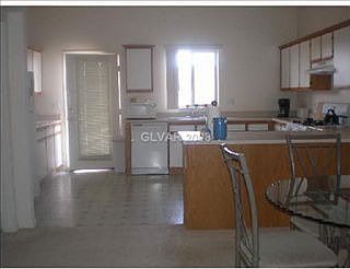 3rd image of 1656 Dwayne Stedman Ave