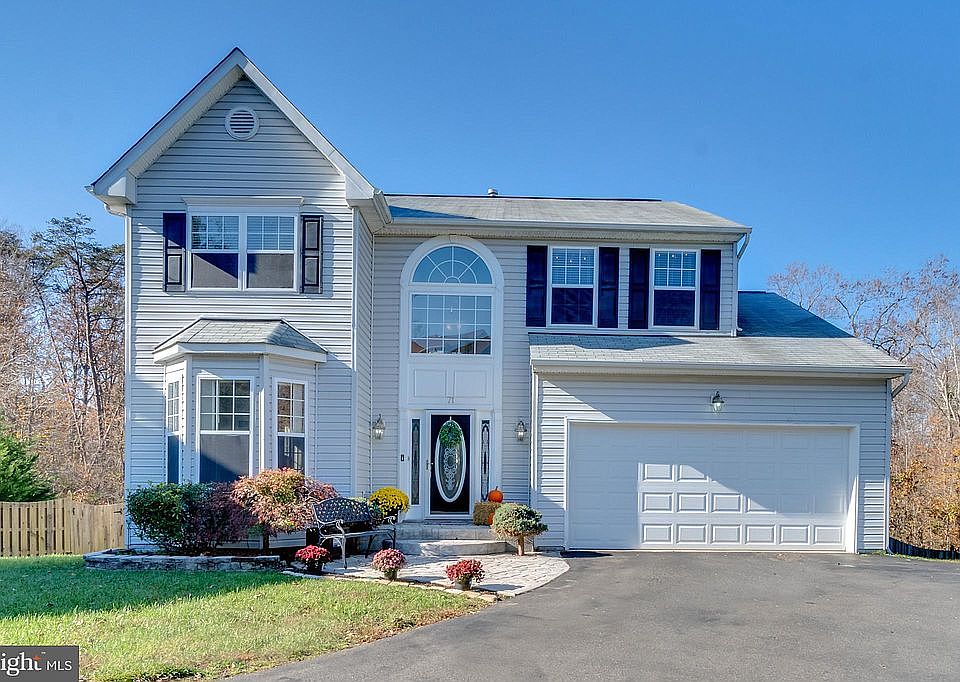 1st image of 71 Woodleigh Ln