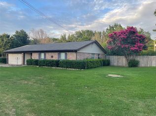 2701 S Lipsey St, Decatur, TX 76234