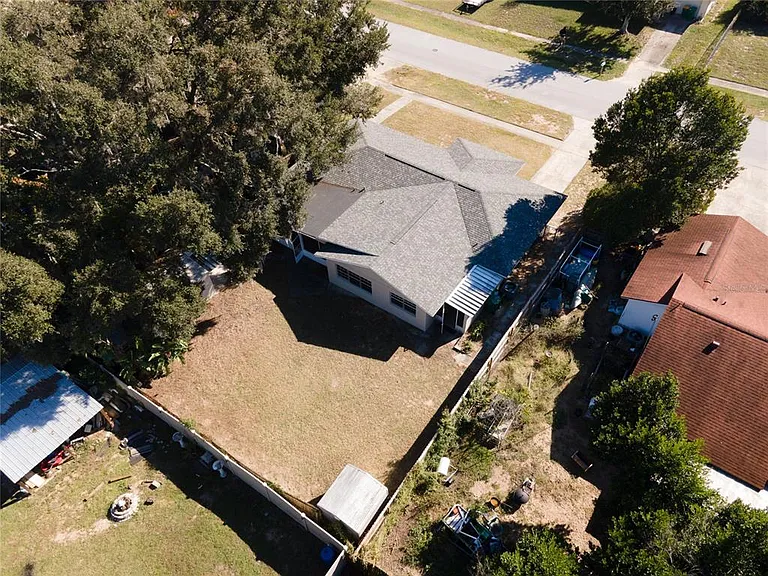 2707 Lakewood Ln — Photo 25