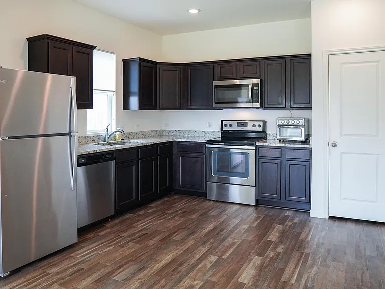 13905 Charles Abraham Way — Photo 4