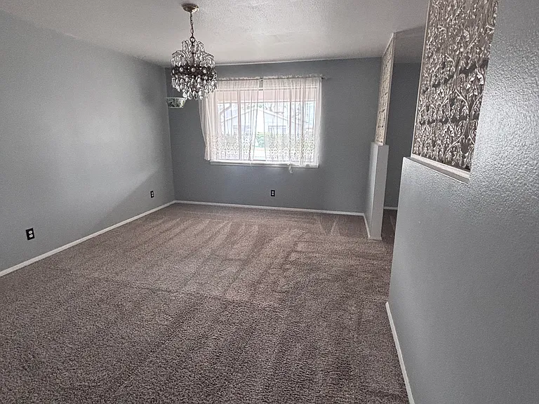344 Phillips Dr — Photo 29