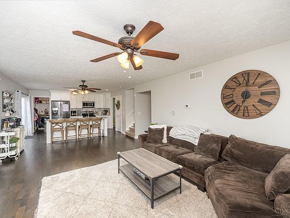5th image of 107 Brookshire Way