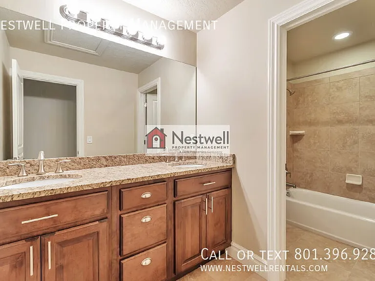 1360 E Foxmont Ln — Photo 16