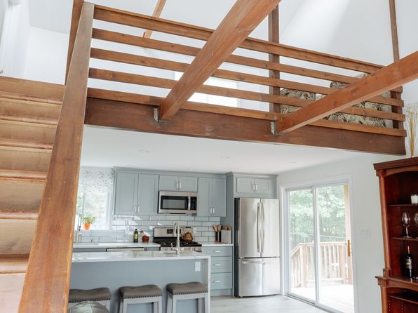 (undisclosed Address)