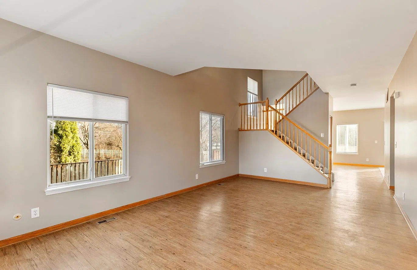 4 bed, 2.5 bath, 1668 sqft, $3,050 — Photo 3
