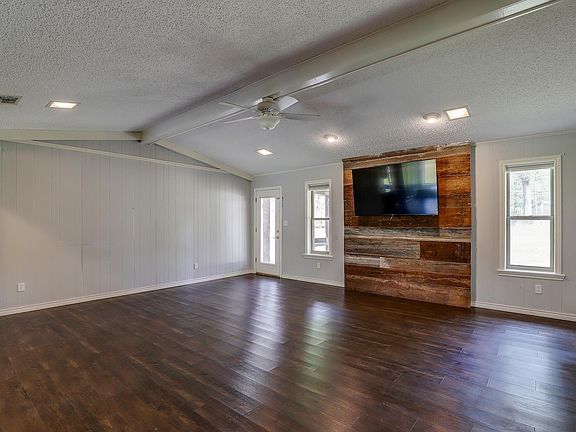 3rd image of 5816 Turtle Creek Dr