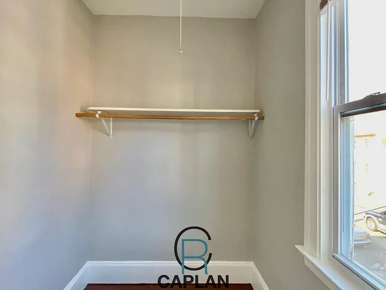 442 Poplar St #2 — Photo 11