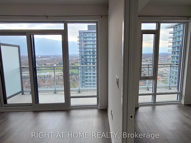 2520 Eglinton Ave W #1817 — Photo 11
