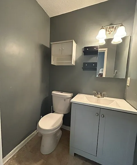 3170 E Lake Lansing Rd — Photo 15