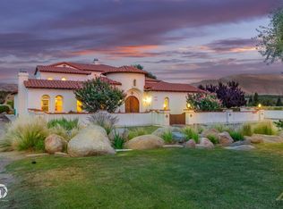 8201 Indian Rock Rd, Bakersfield, CA 93306