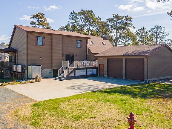 3rd image of 4250 Bennett Ln