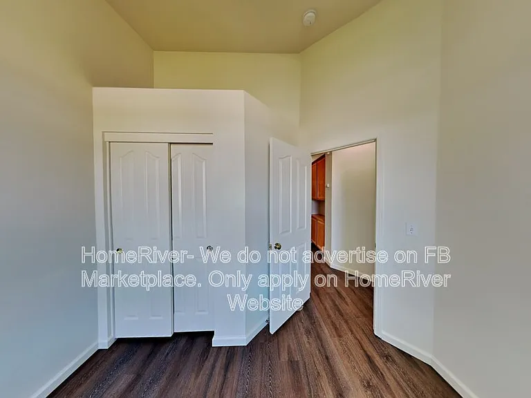 8453 Mockenhaupt Ct — Photo 10
