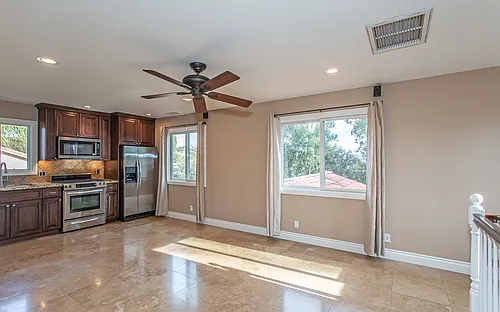 1825 McCauley Ln Photo 1