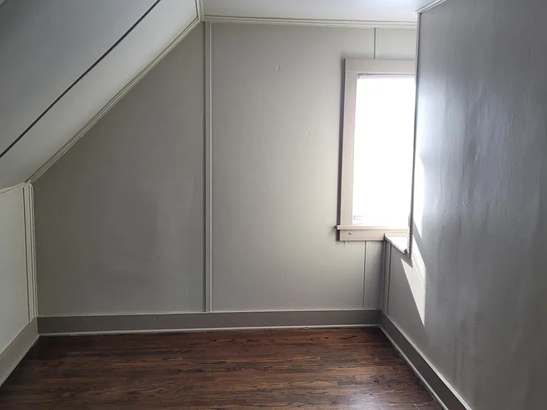 2400 Lathrop Ave #W — Photo 18