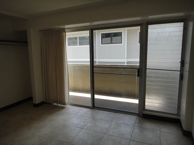 1717 Keeaumoku St #208 — Photo 10