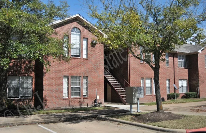 Building Photo - 701 Balcones Dr #64