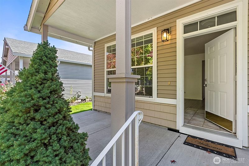 3rd image of 8425 16th Avenue SE
