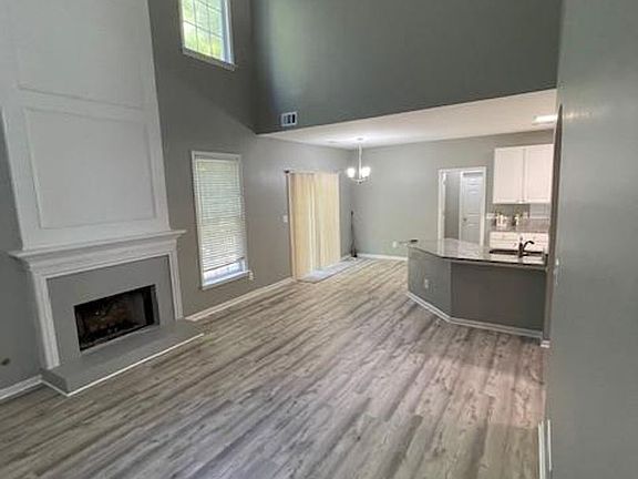 3rd image of 8005 Ashwell Ct