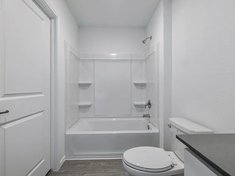 Master Bedroom - Full Bathroom