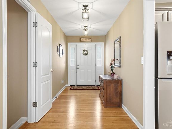 5th image of 7426 Wethersfield Dr