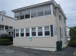27 Light Ave, Lowell, MA 01851