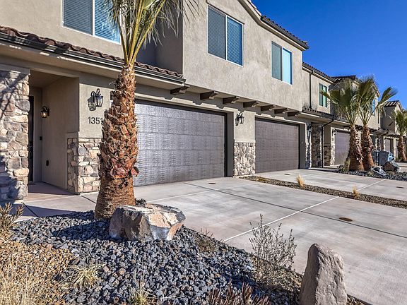 2nd image of 1351 E Vista Roja Pl