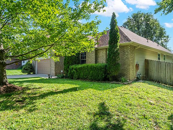 2nd image of 702 W Chandler Drive