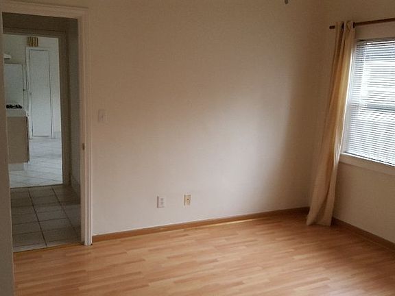 Dining Room? Office? 2nd bdrm?