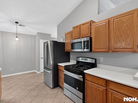 3rd image of 933 River Rock Dr