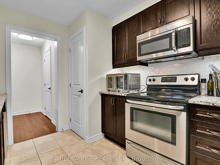 373 Sweetfern Cres — Photo 14