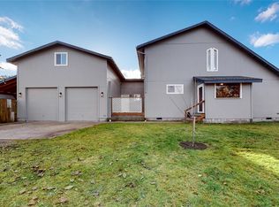 7010 Capt Gray Dr, Ilwaco, WA